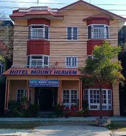 Hotel Mount Heaven Покхара Экстерьер фото