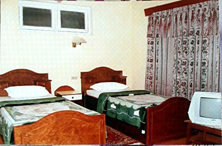 Hotel Mount Heaven Покхара Экстерьер фото